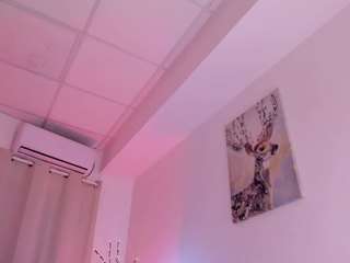 Divine-madness's cam show statistics and live stream