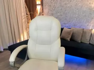 isa-brunni's Live Sex Cam Show
