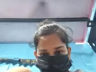 mashi49570's Live Sex Cam Show