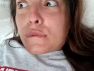 britneyquenn18 webcam