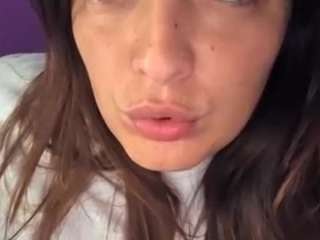  britneyquenn18 chat room