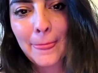 britneyquenn18 webcam