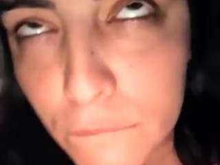 Live webcam model britneyquenn18 on Soda Cams