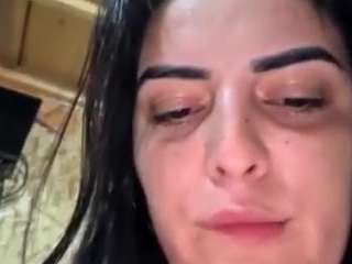 Live webcam model britneyquenn18 on Soda Cams