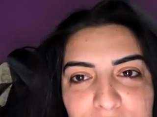 Live webcam model britneyquenn18 on Soda Cams