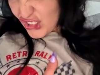 britneyquenn18 webcam