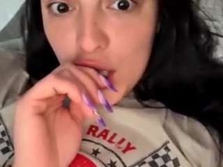 britneyquenn18 webcam