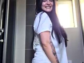 britneyquenn18 webcam