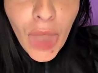 britneyquenn18 webcam