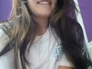 BritneyQuenn18's Live Sex Cam Show