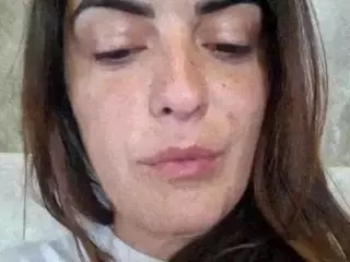 BritneyQuenn18's Live Sex Cam Show