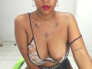 janicewhore webcam