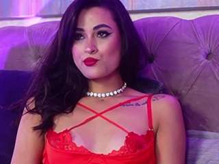  prettylia chat room