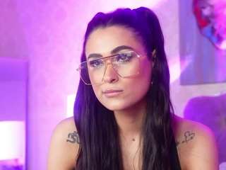 prettylia webcam model