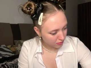 shirley1ross Live Webcam on CamSoda