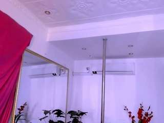 venus-velvet Live Webcam on CamSoda