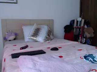 Andrea-flame's Live Sex Cam Show