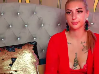 Ava-Bloom's Live Sex Cam Show