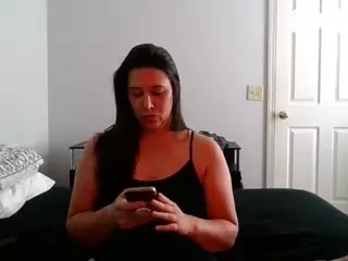 evaryan0520's Live Sex Cam Show