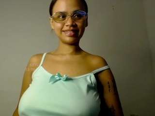 Live cam show with keylisweet