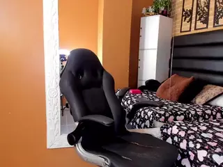 lolly-charlotte's Live Sex Cam Show