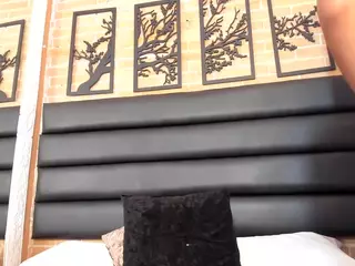 lolly-charlotte's Live Sex Cam Show