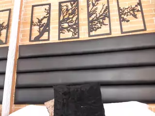 lolly-charlotte's Live Sex Cam Show