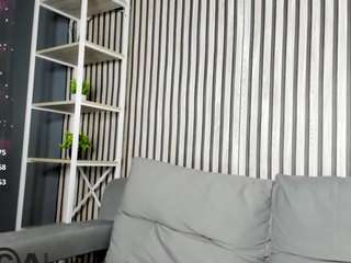 michele-green Live Webcam on CamSoda