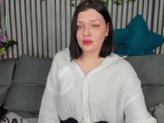 michele-green's CamSoda show and profile