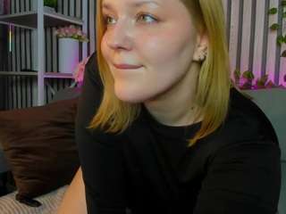 le modèle michele-green est en webcam porno dans un show sur le site camsoda, il possède les tags suivants: anal,squirter,ohmibod,orgasm,pussy,sexy,shaved pussy,smoking,solo,spank,strip,nature,striptease,sweet,tattoos,tease,teen 18,twerk,wet,white