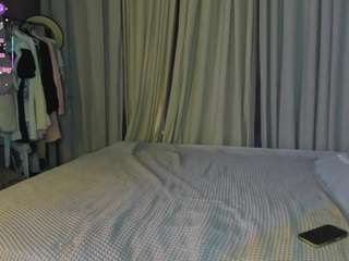 Michele live webcam show