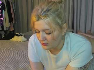 Michele live webcam show