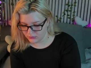 Michele live webcam show