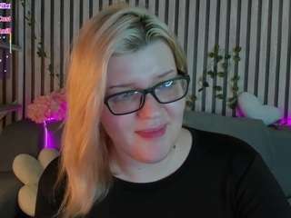 Michele live webcam show