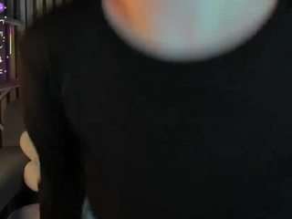 Michele live webcam show