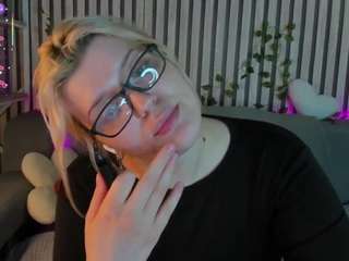Michele live webcam show