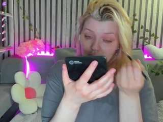 Michele live webcam show