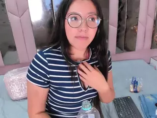 Nahomismith1's Live Sex Cam Show