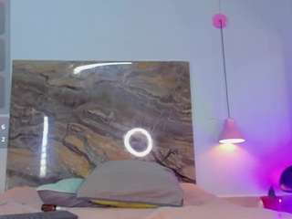 Oona-01