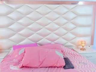 samanthaevans00 Live Webcam on CamSoda