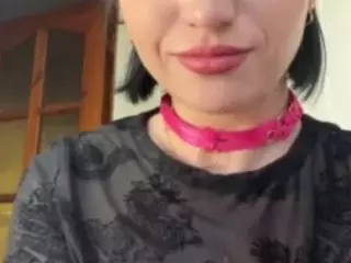 SweetBrunetteSurname's Live Sex Cam Show