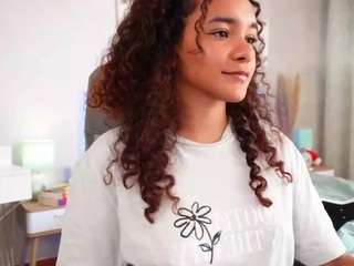 tinataylore Live Webcam on CamSoda
