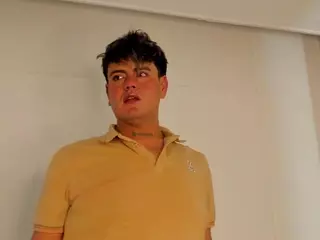 Yordan-chubbyhot's Live Sex Cam Show