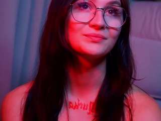 accaearney webcam model