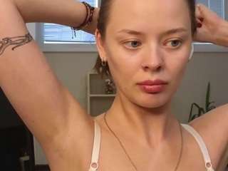 alodiadenley webcam model