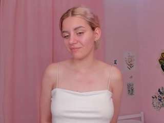 beatrixburtt's CamSoda show and profile