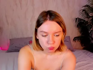 Casey-Miller's Live Sex Cam Show