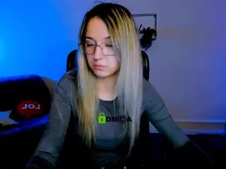 crystal-monroe's Live Sex Cam Show