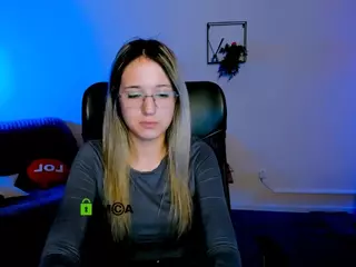 crystal-monroe's Live Sex Cam Show