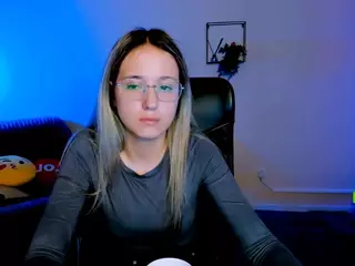 crystal-monroe's Live Sex Cam Show
